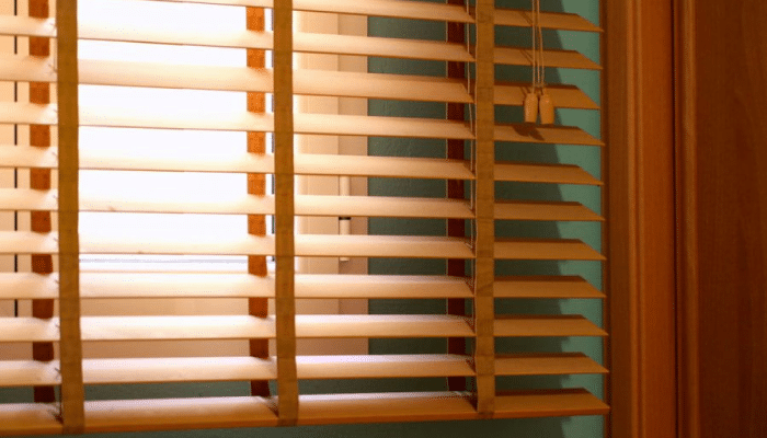 Wood blinds