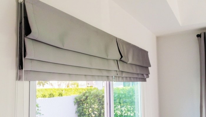 Roman Blinds for Bedroom Windows 